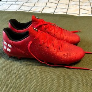 Tru TENACI firm ground- metallic red